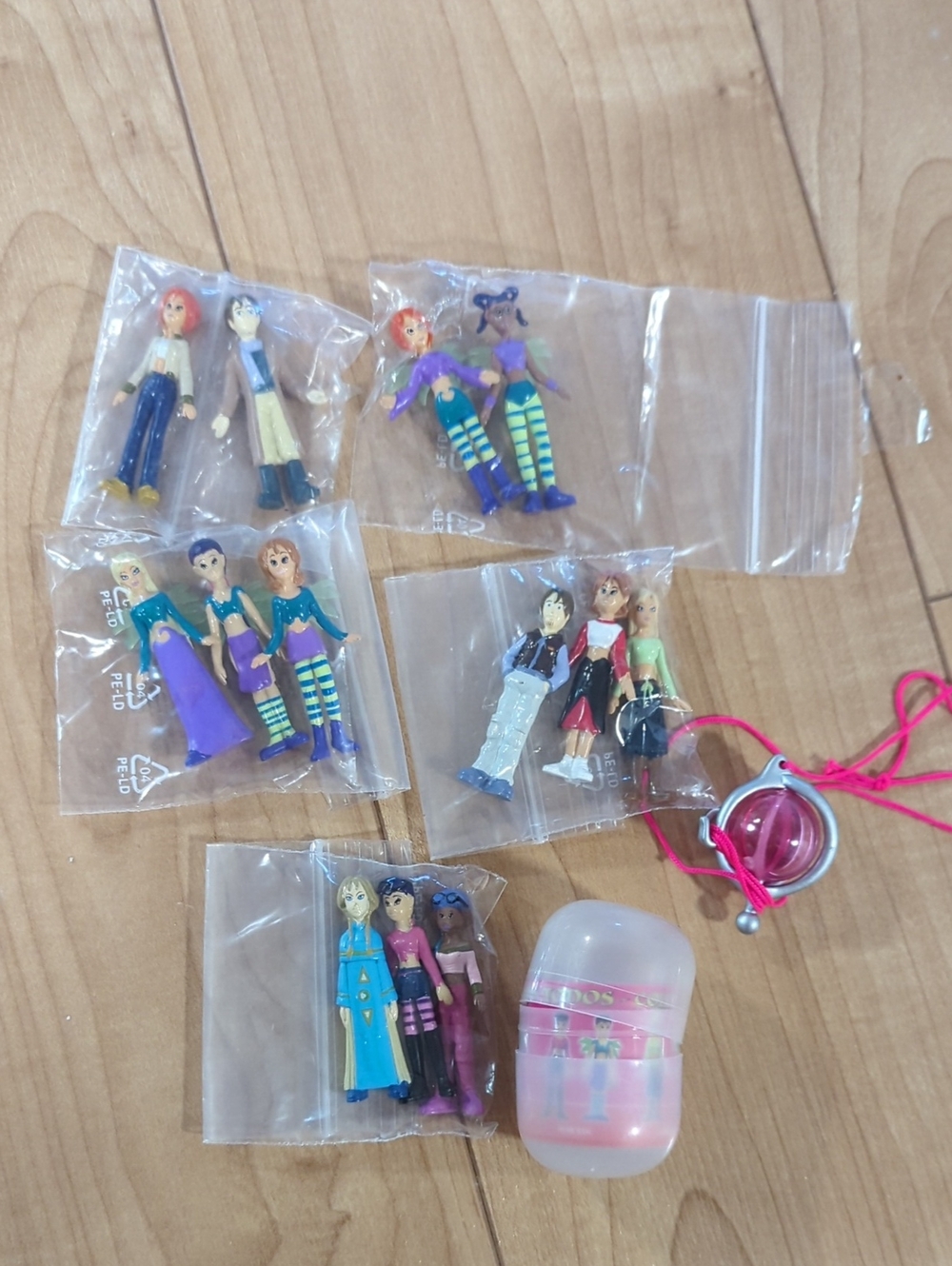 Disney W.i.t.c.h. Lot Of 13 Figurines And Heart Of Kandrakar Neckless